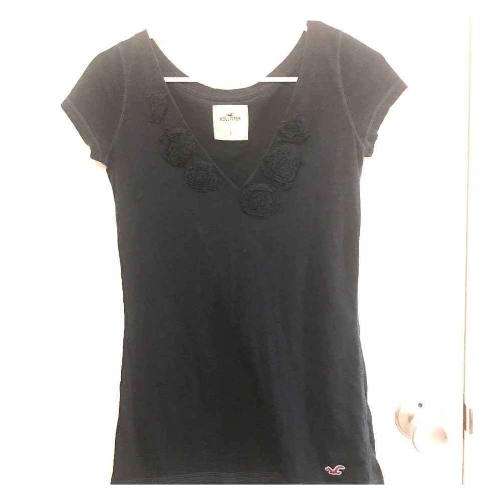 Navy floral tshirt