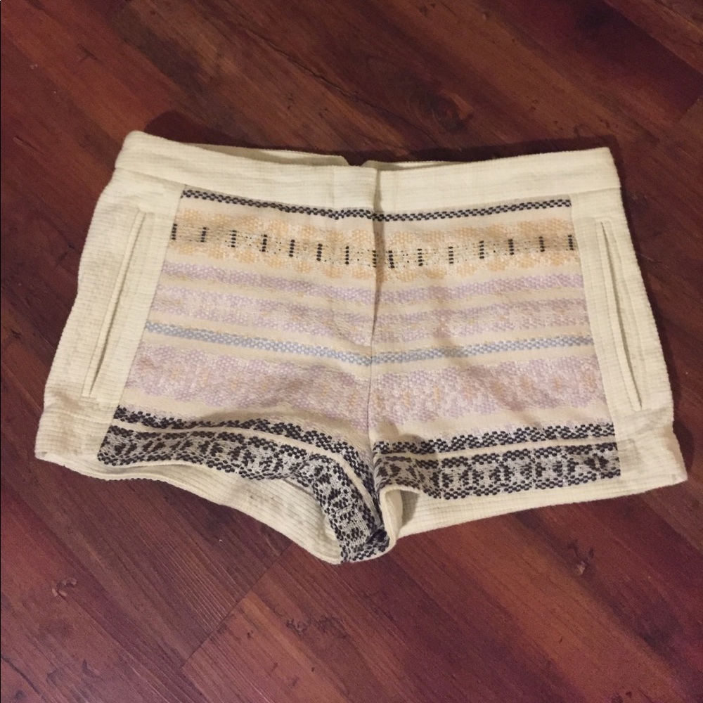 Bcbg MaxAzria crochet shorts size 0