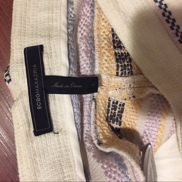 Bcbg MaxAzria crochet shorts size 0 - Picture 3 of 4