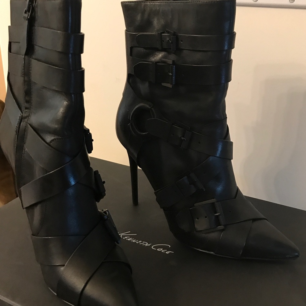 Kenneth Cole Pointy buckled boots, black. New