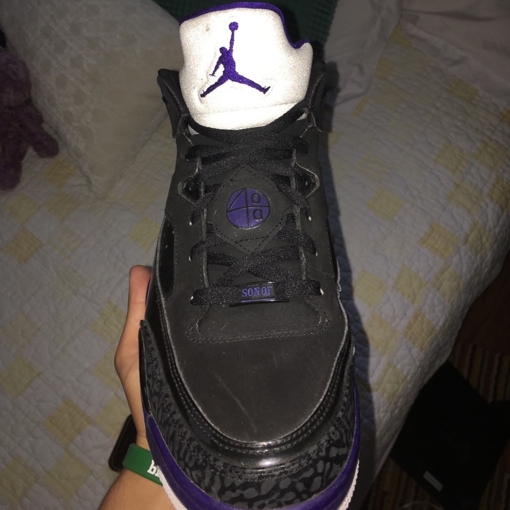 Jordan son of low size 11