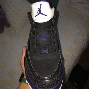 Jordan son of low size 11