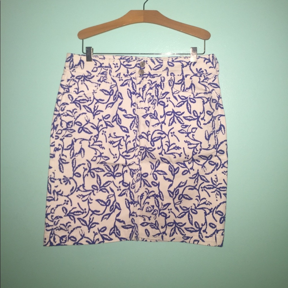 Old Navy floral denim skirt