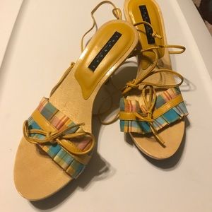 Laundry by Shelli Segal heels