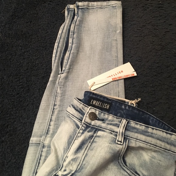 Jeans - Picture 2 of 4