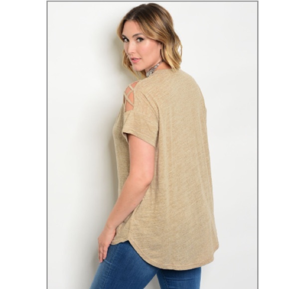 Cute Taupe plus size top - Picture 2 of 2