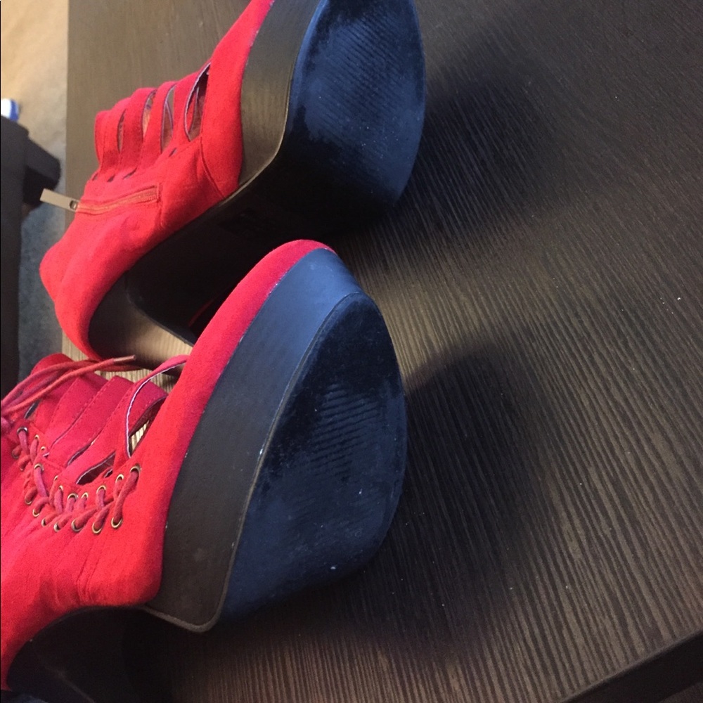Red, Platform Booties - Picture 4 of 4