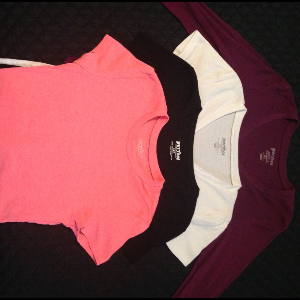 Lot of 4 Old Navy tops