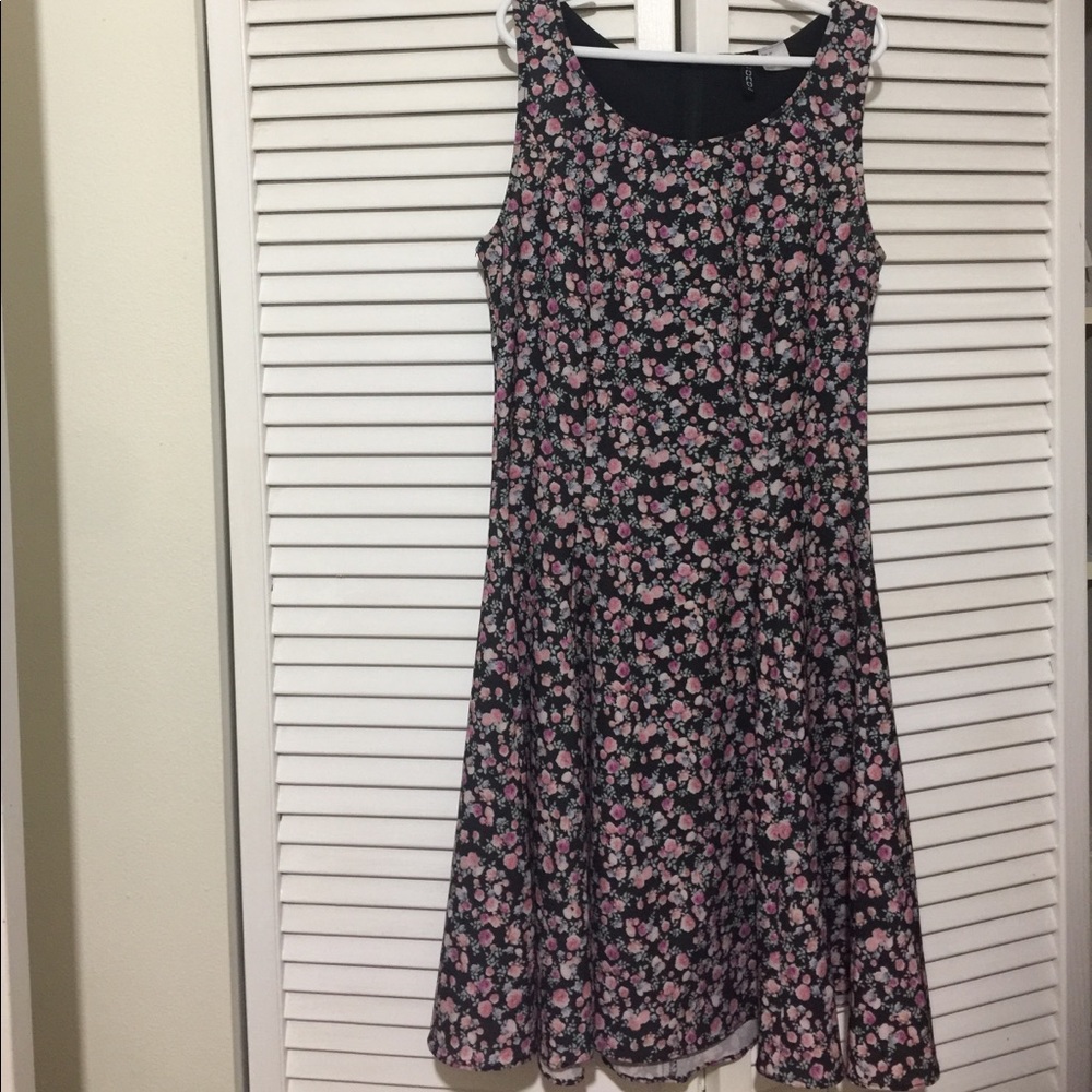 Flowery skater dress