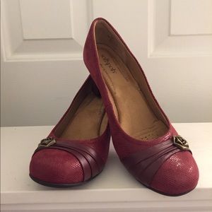 FINAL PRICE DROP- Final 7 days! heels by Sofftspot