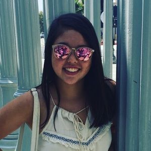 Meet your Posher, Krissy