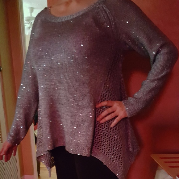 Dolce Cabo silver sequined long sleeve top - Picture 5 of 5