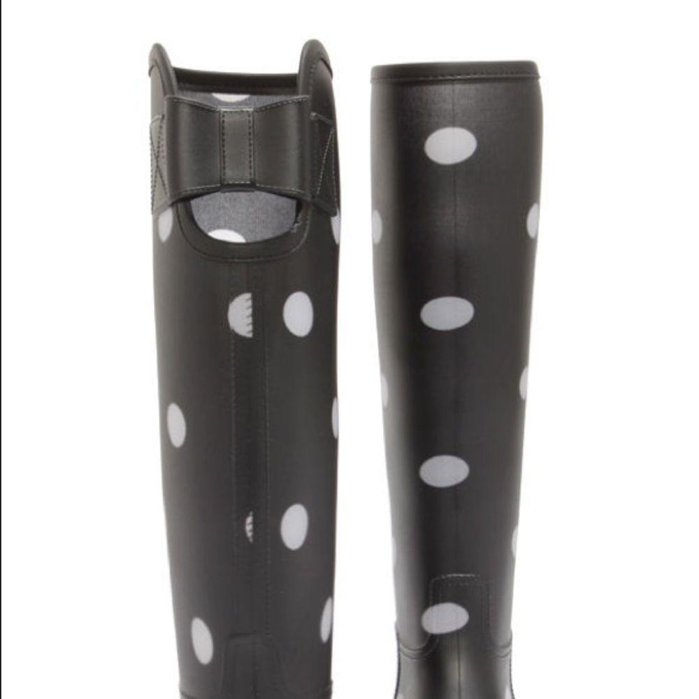 LuLu's Dirty Laundry Rain Boots size 8