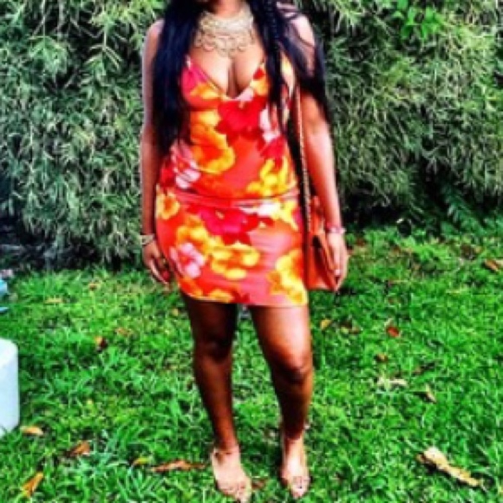 Floral Orange Dress - Picture 4 of 4