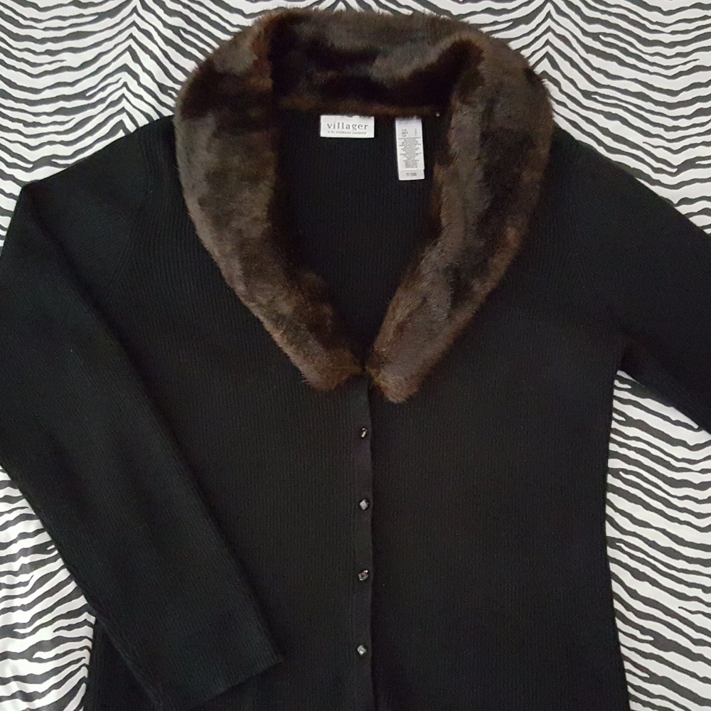 Liz Claiborne​ fur trimmed sweater
