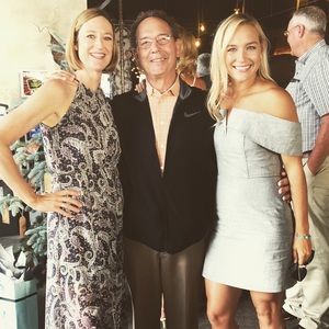 Meet your Posher, Caitlin