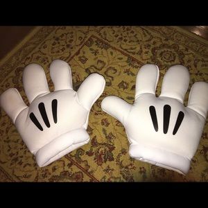 Disney Parks Mickey Mouse Mitts Costume Gloves