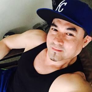 Meet your Posher, Henry