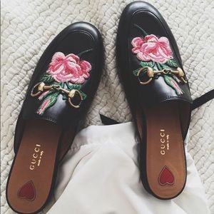 GUCCI men's flip flops