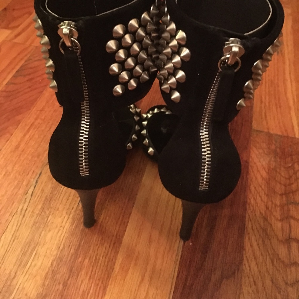 Giuseppe x Balmain Paris spiked black heel - Picture 4 of 8