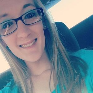 Meet your Posher, Emiley