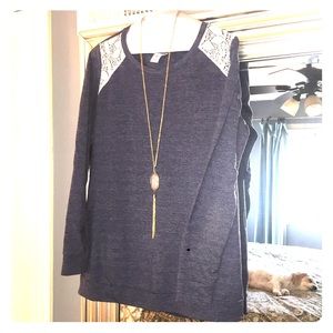 Maternity Lace-shoulder Sweatshirt