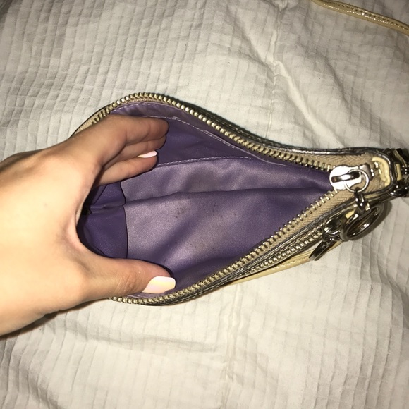 Small Coach cross body bag/clutch - Picture 3 of 3