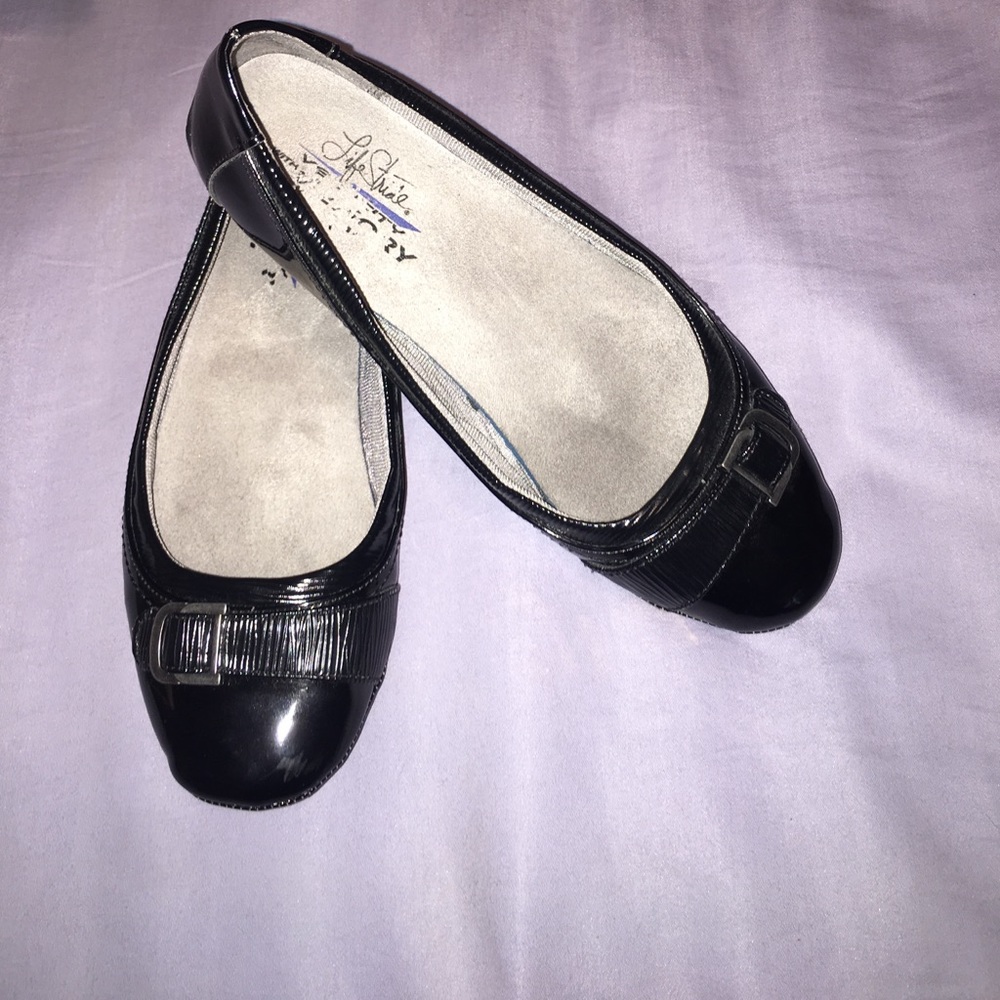 Memory foam black flats