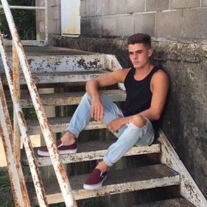 Meet your Posher, Gabe