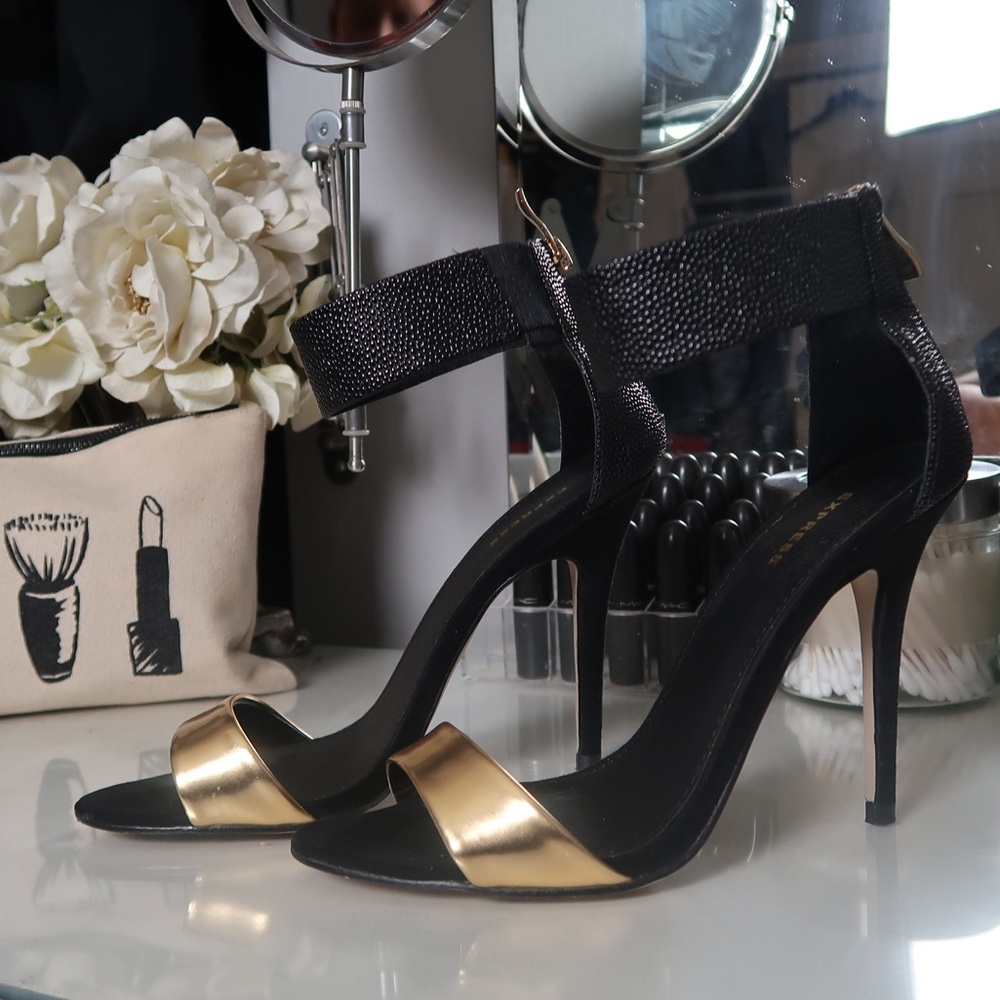 Express heels