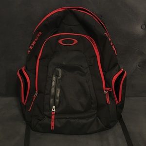 SALE!!! 🎒😊Oakley Backpack 🎒
