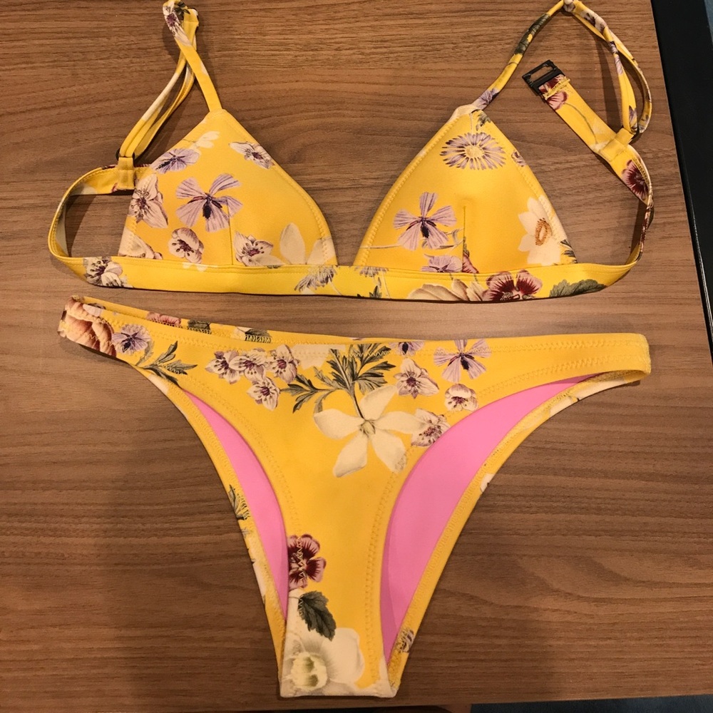 authentic triangl bikini