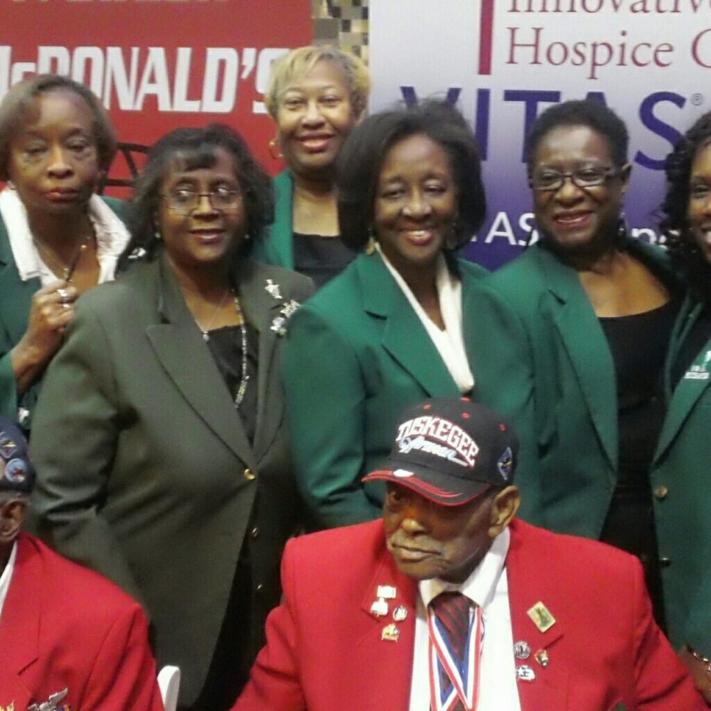 Meet your Posher, Simone