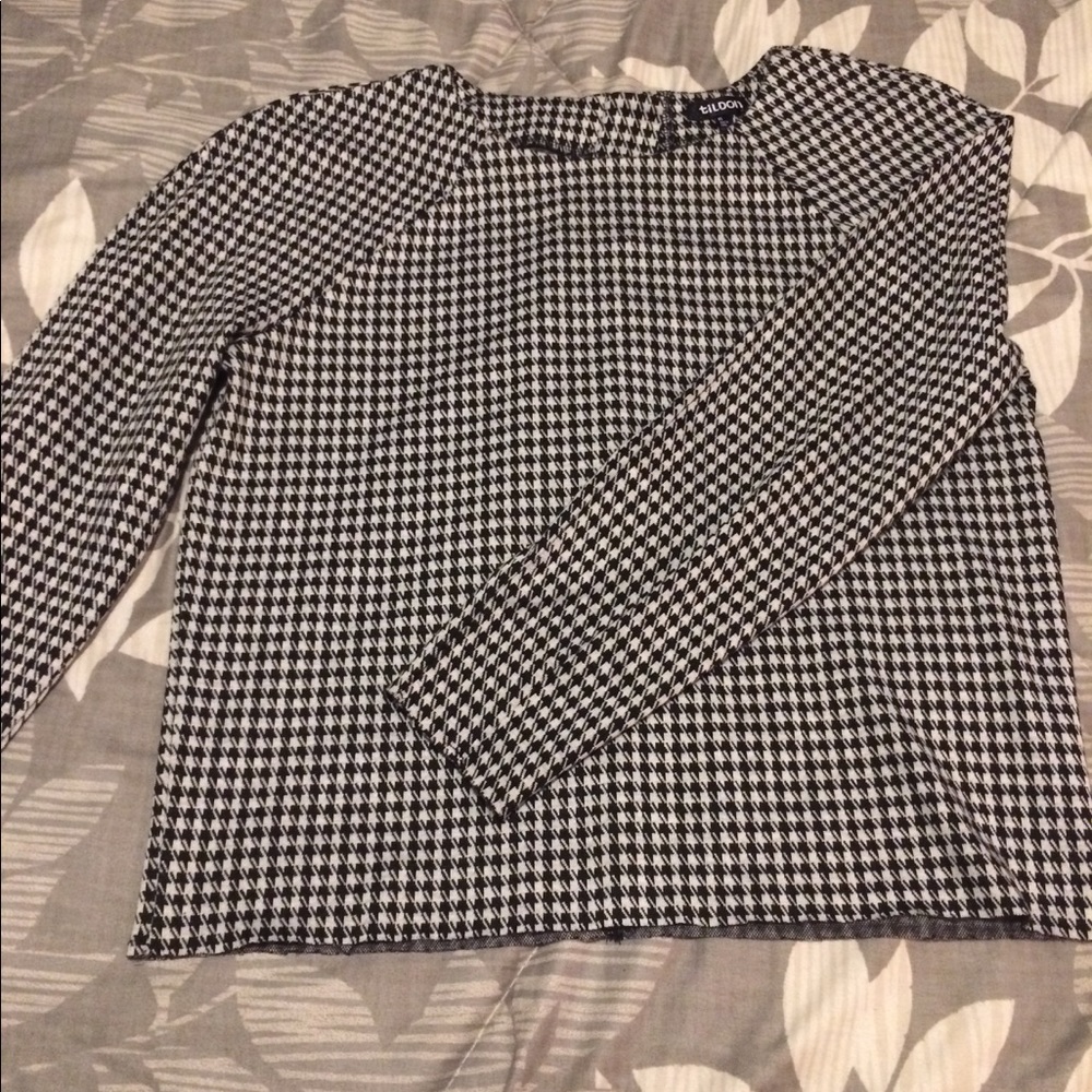 Tildon houndstooth open back shirt size xs $20