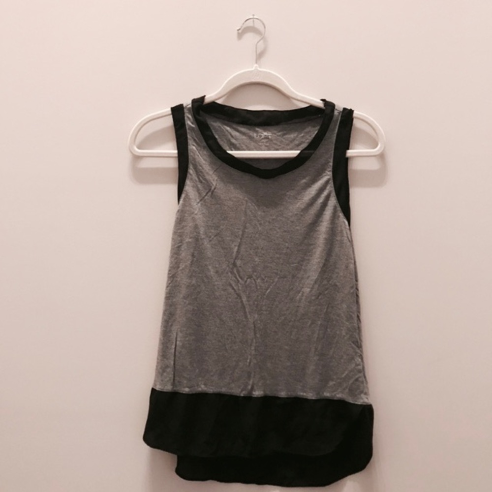 LOFT gray tank with black lining/color block