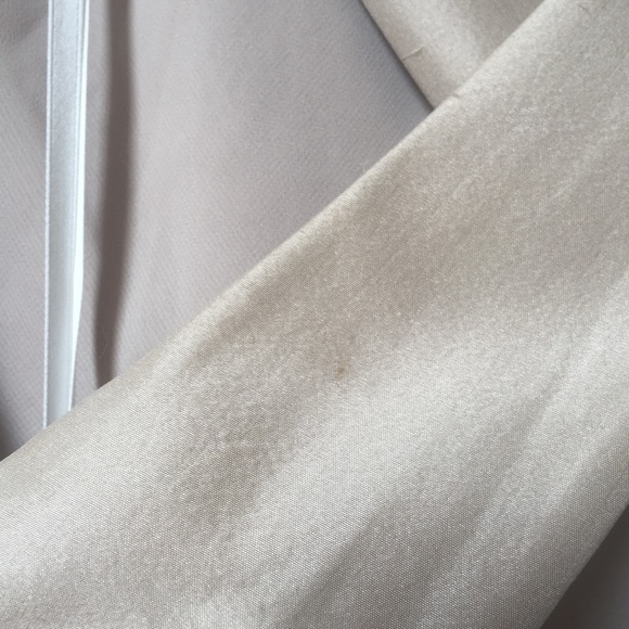 ❌ SOLD ❌ NWT Aritzia Babaton Lisette Silk Dress - Picture 8 of 8