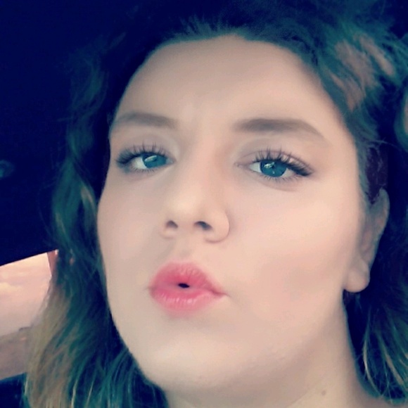 Meet your Posher, Mycha - Picture 1 of 1