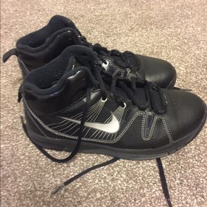 Nike shoes size 6y
