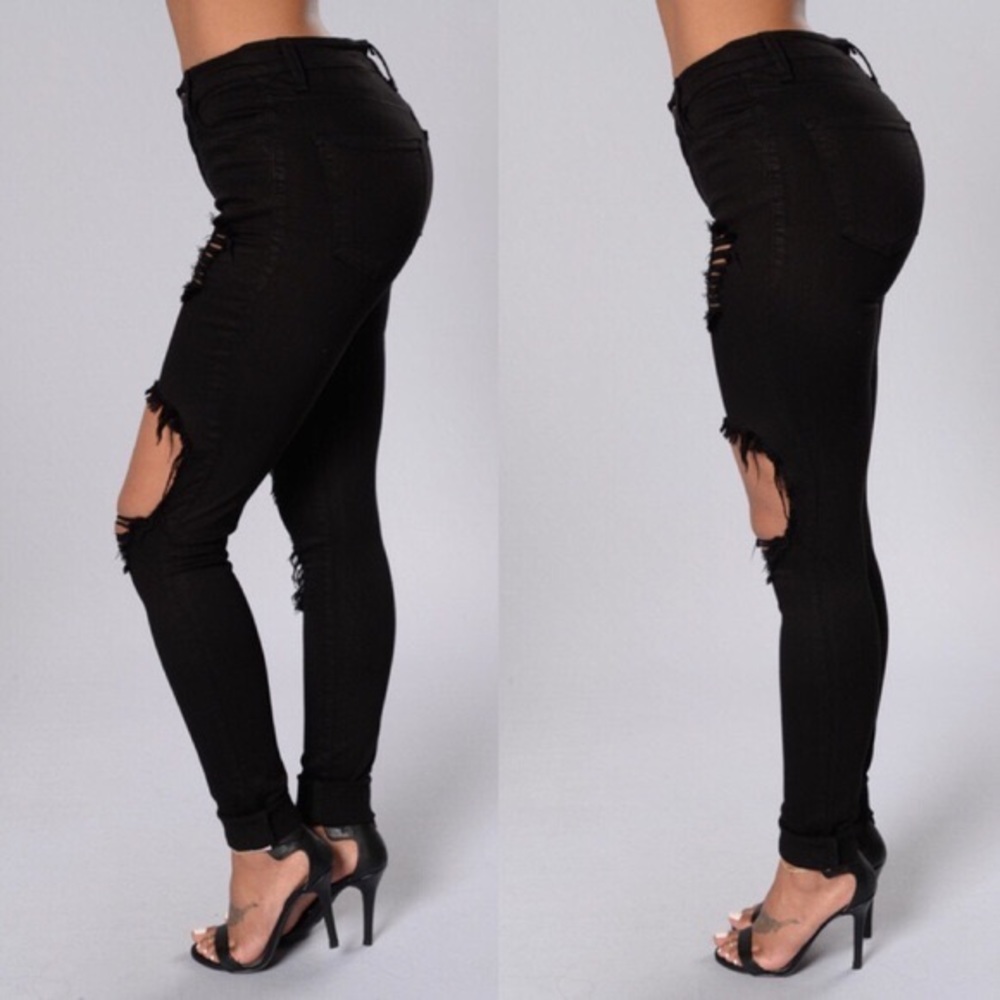 Fashion nova black ripped jeans