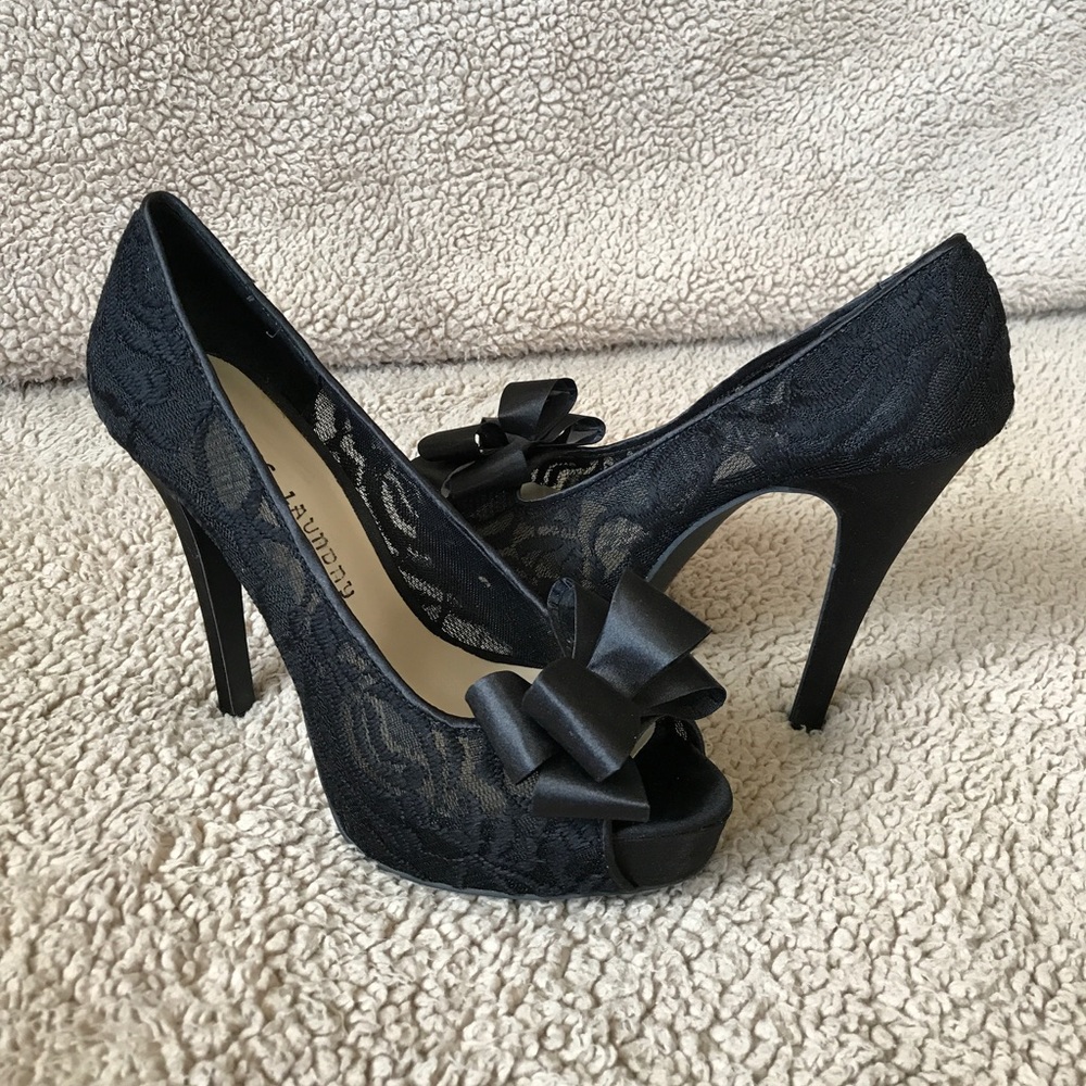 High heel shoes by Chinese Laundry
