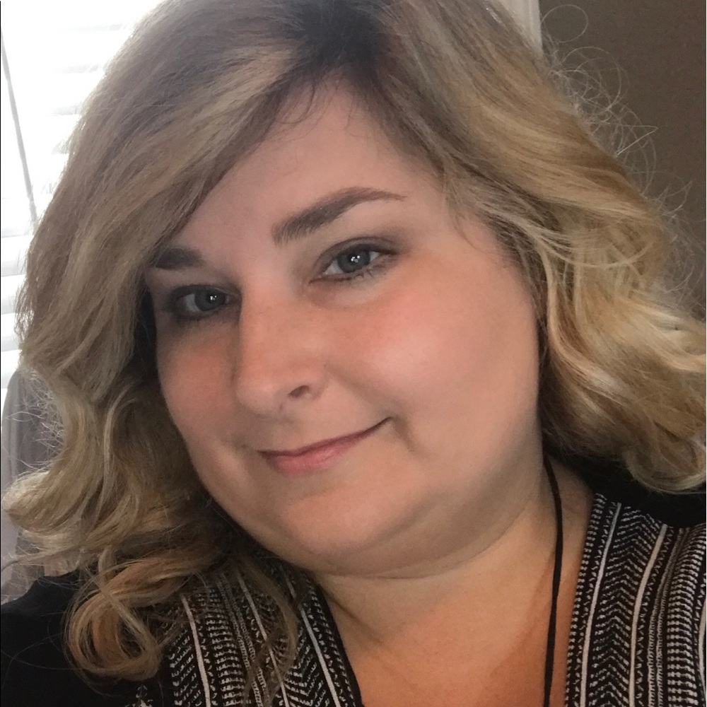 Meet your Posher, Alissa