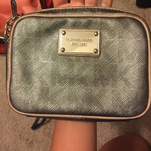 Michael Kors, not perfect but low price