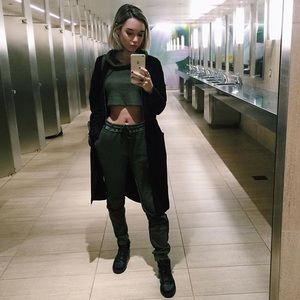 danielle guizio sweatsuit