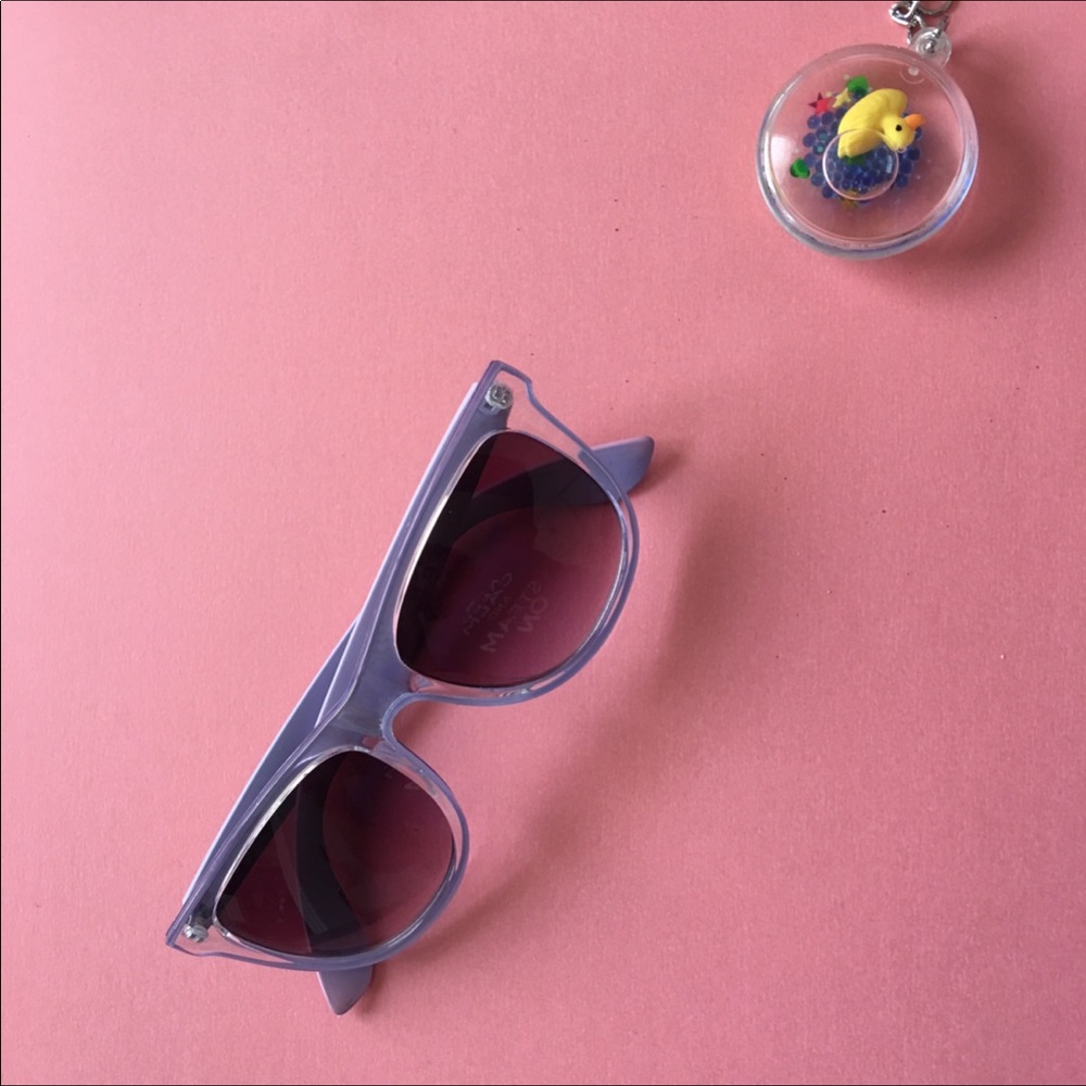 Lilac/transparent sunglasses