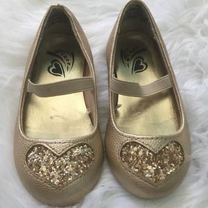 Girl's toddler shoes