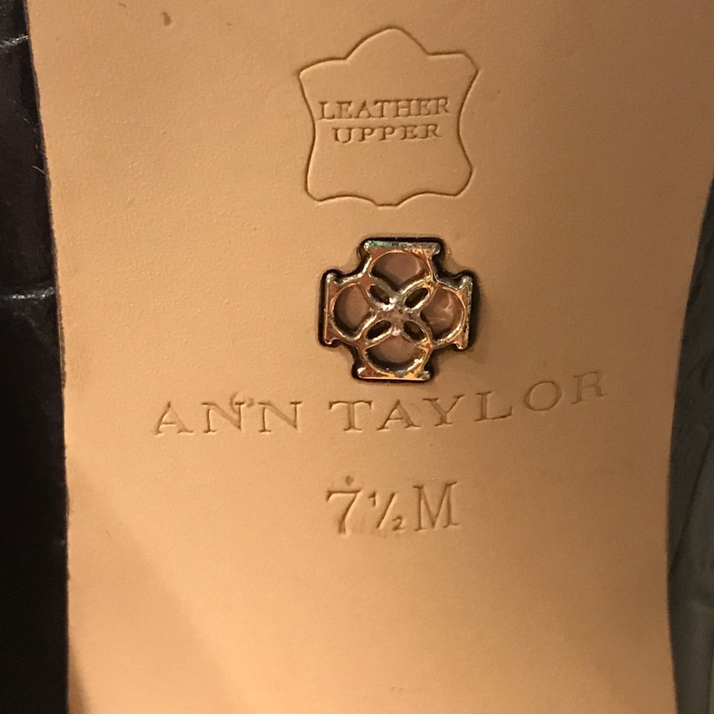 Ann Taylor Black Heels Size 7.5