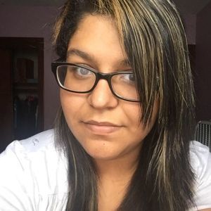 Meet your Posher, Elena