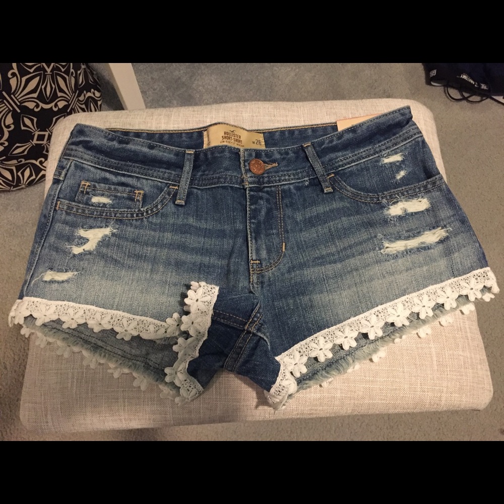 New Hollister size 3 low rise