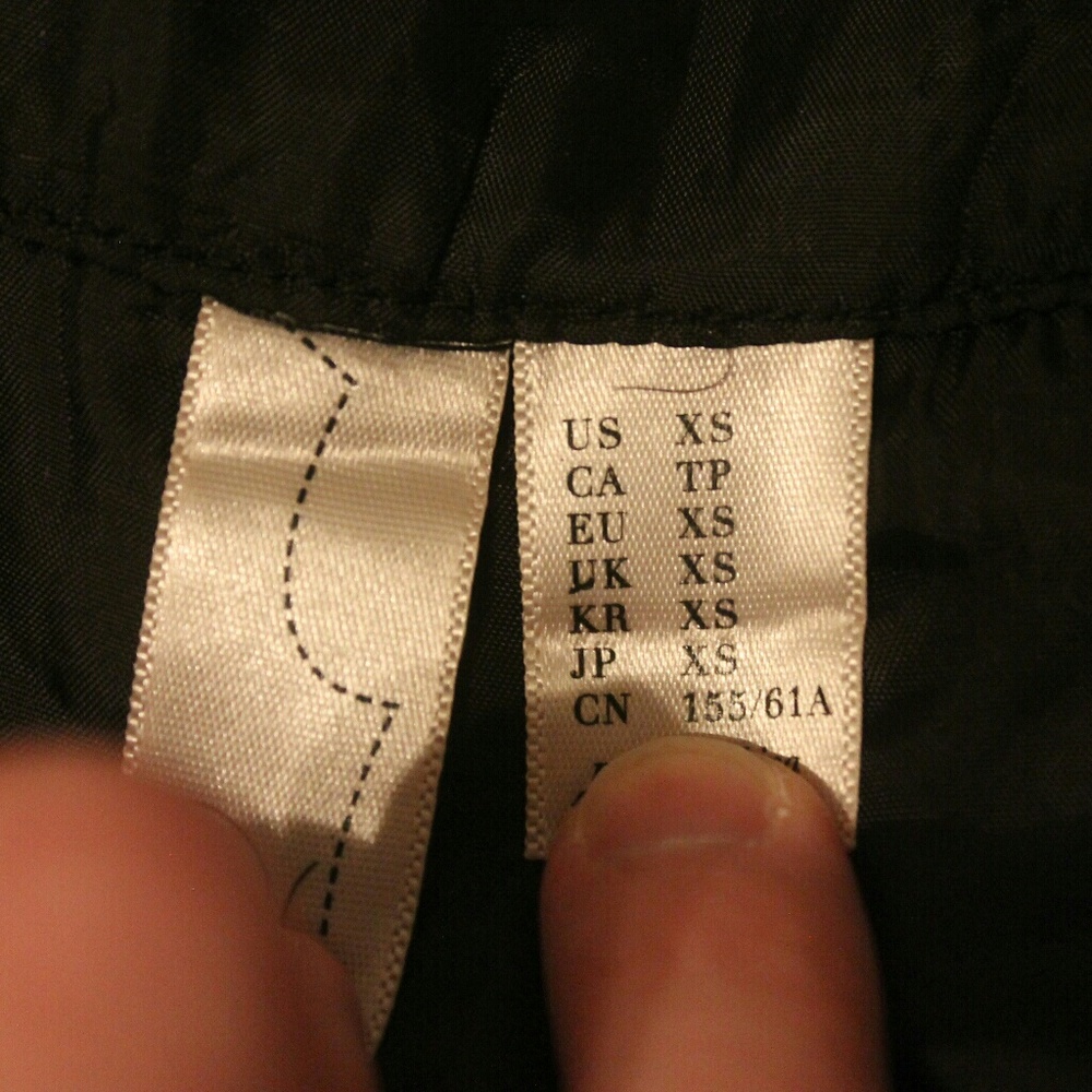 Flashy High Rise Shorts - Picture 3 of 6