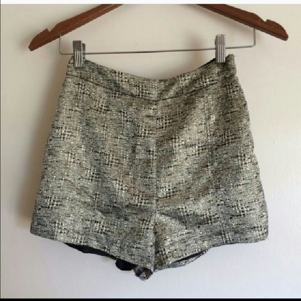 Flashy High Rise Shorts - Picture 6 of 6